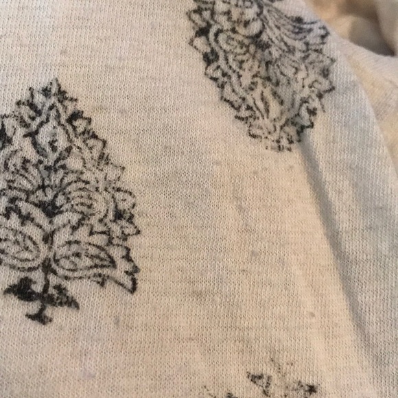 🛍Lucky Brand Paisley Bell Sleeve Blouse - Picture 7 of 8